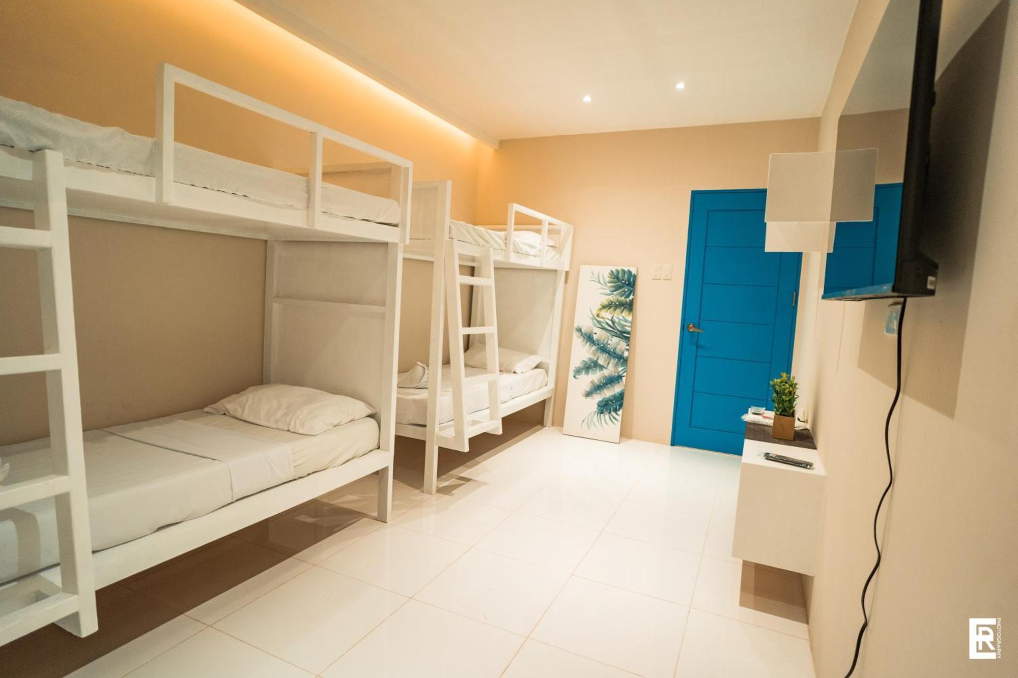 Bernese Resort Hotel Powered By Cocotel Ligao Bilik gambar